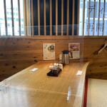 博多もつ鍋やまや - テーブル席