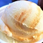 Definitely a classic♪ Ice cream (pistachio/caramel) 580 yen (excluding tax)