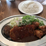 ピーコック - Bセット(ポークピカタ、ハンバーグ、とり天甘酢)