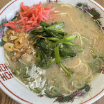 ふくちゃんラーメン - ニラキムチ・ニンニクチップ投入