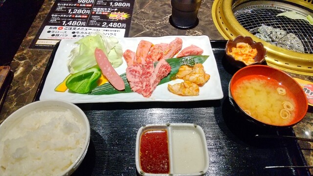 カルビ家 博多駅店 焼肉居酒屋カルビ家 旧店名ガード下のカルビ家 博多 焼肉 ネット予約可 食べログ カルビ家 博多駅店 焼肉居酒屋カルビ家 旧店名ガード下のカルビ家 博多 焼肉 ネット予約可 食べログ
