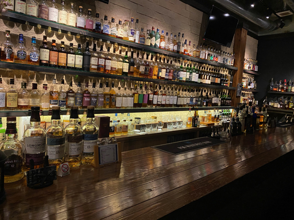 Pm Whiskey Bar ピーエム ウイスキーバー 平和通 バー 食べログ