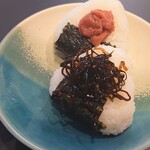 Onigiri (salmon, plum, mentaiko, kelp)