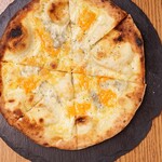 Quattro Formaggio with 4 types of cheese