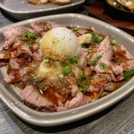 Panchosu Wayadabeya - 豚丼のアタマ