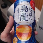 ラーメン二郎 - 烏龍茶(100円)※店頭自販。