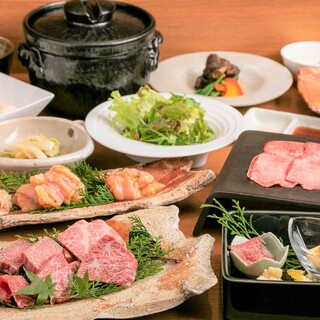 厳選メニューをコース仕立てに結‐yui‐焼肉コース8800円