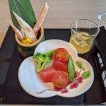 Kani Douraku - 前菜　柑橘のソースのサラダ