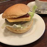 ほそやのサンド - チーズバーガーと紅茶♪