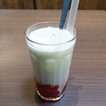 Kinugawa Kohi - アイス苺ミルク