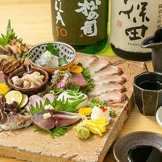 クラフトビールで乾杯！ワインセラーも完備しております。