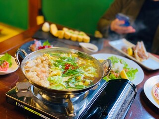 Hanamoto - 花本は美味しくてあたたかな料理でおもてなしいたします。