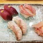 寿司一心 - けんけんかつお340円、金目鯛500円、ノドグロ炙り500円。