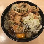 がんぎ - かき揚げそば(温)(480円)+生たまご(70円)