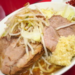 ラーメン二郎 - ラーメン小＋ニンニク多め＋白ネギ
