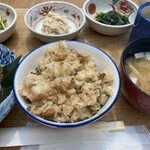 Komekou - 混ぜご飯、凄く美味しい！普通盛りでもボリューム満点！