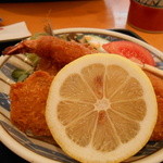 Shungyoya Uoichi - えびや白身魚など3点のフライ