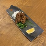 せせりの炭火焼き