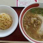 ラーメン尊 - 豚骨しょう油炒飯セット