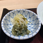 Kappou Shimamura - お漬物は薄味。鷄唐揚げにはさっぱりめでよし。