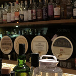 the BAR ACE - R3.4  バックバーの樽