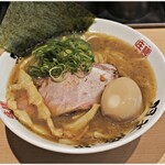 麺屋 庄太 - らぁ麺（並＋煮玉子） 900円