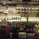 カンティネッタ バルベーラ - ワイングラス　びっちり