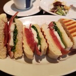 A.te - パニーニセット