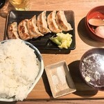 肉汁餃子のダンダダン - 