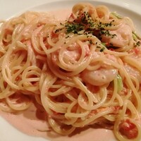 ニコラス 新橋店 - 今日のパスタランチは「小海老とアスパラのトマトクリームソース」