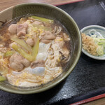 Soba Dokoro Kikusuinambu - 親子そば750円