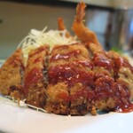 ブルドック - Dセット=1400円(メンチカツ150g+海老フライ)