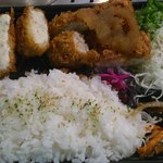 Tonkatsu Shinjuku Saboten - 重ねカツ弁当、エビカツ追加
                      