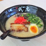 武虎 - 背脂豚骨ラーメン