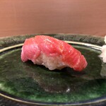 うを徳 - とろ（握り）