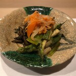 うを徳 - 鱚 南蛮漬け + 四万十川 ゴリ 山椒の有馬煮 + いんげん + うるい + アスパラ + 玉葱 + 人参
