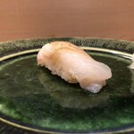 うを徳 - 勝山 平目（握り）