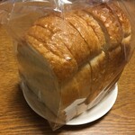 食ぱんの店 春夏秋冬 元町店 - パン・ド・ミー（山）