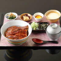 活うなぎ丼　上