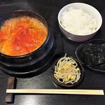 大花 - キムチ鍋ラーメン定食