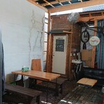 エルイーエフトウキョウ - 内観