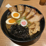 金澤濃厚豚骨ラーメン 神仙 - 