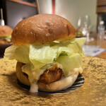 酒肴 新屋敷 - アジフライバーガー