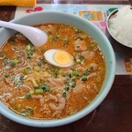 麺屋めん吉 - もつ辛ラーメン＋ライス