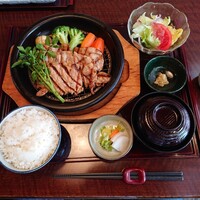 赤坂 津つ井 総本店 - 
