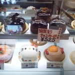 BON COIN - ホールケーキのコーナーに。