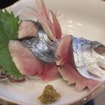 神港 - 「松輪の鯖　〆鯖」：淡いピンク色に身は、とろけるような脂の甘さ♪