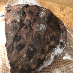 中村食糧 - チョコッペ　604円　食感は最高！
      チョコの味は甘さも苦味も控えめで、好みではなかったかな。
      私は甘くて、苦味が残るチョコが好き)