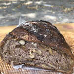 中村食糧 - はじかみ　669円　マイベスト！！
      あなたに会えて良かった！！
      全粒粉のパンに、くるみやイチジクやナッツがたくさん
      ムチムチもっちもち
      そのままでも、はちみつをつけてでも