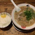 熟成細麺 宝屋 - 